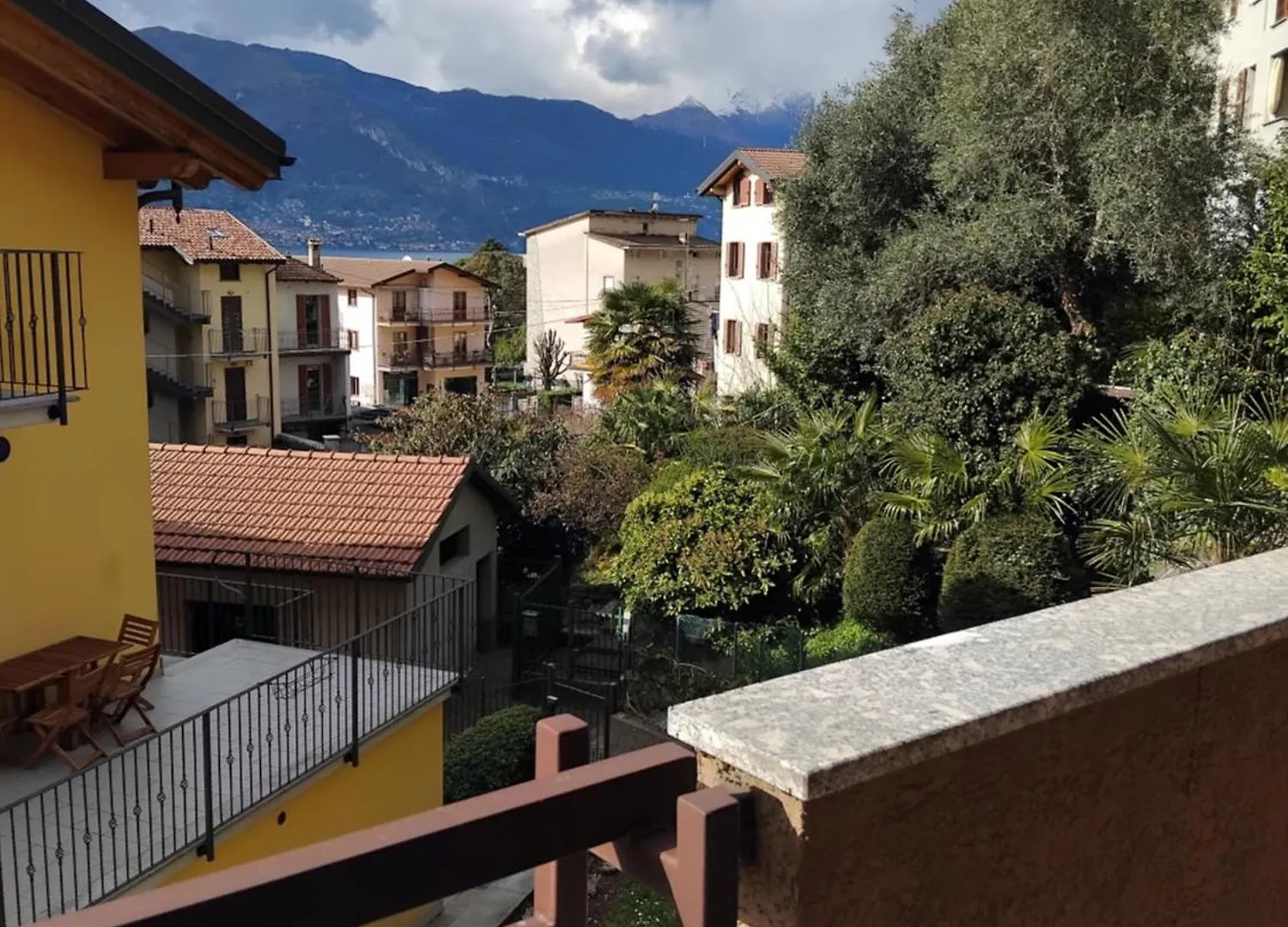 Fb Apartment Dervio 0*,
